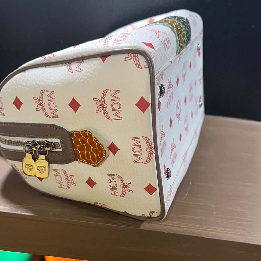MCM Women's Handbag with Wallet - Picture 11 of 15